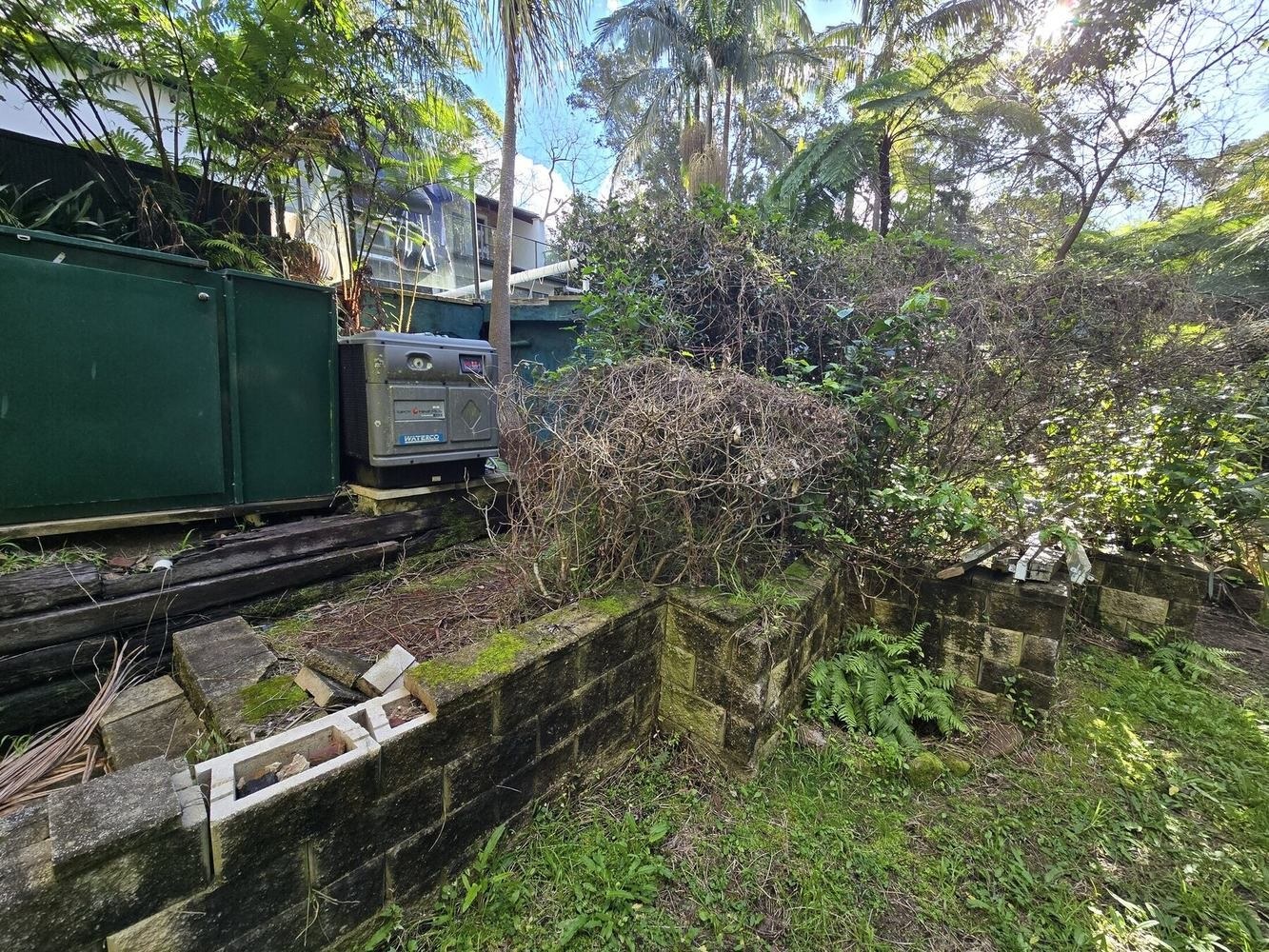 Lane Cove Sandstone Wall Replacement — before view 1